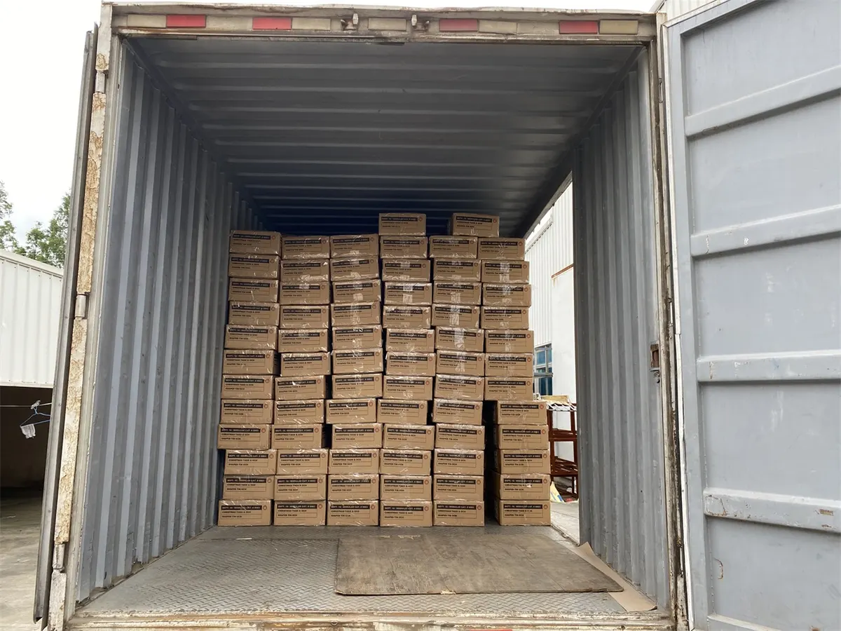 Loading and shipping at CGF tin factory